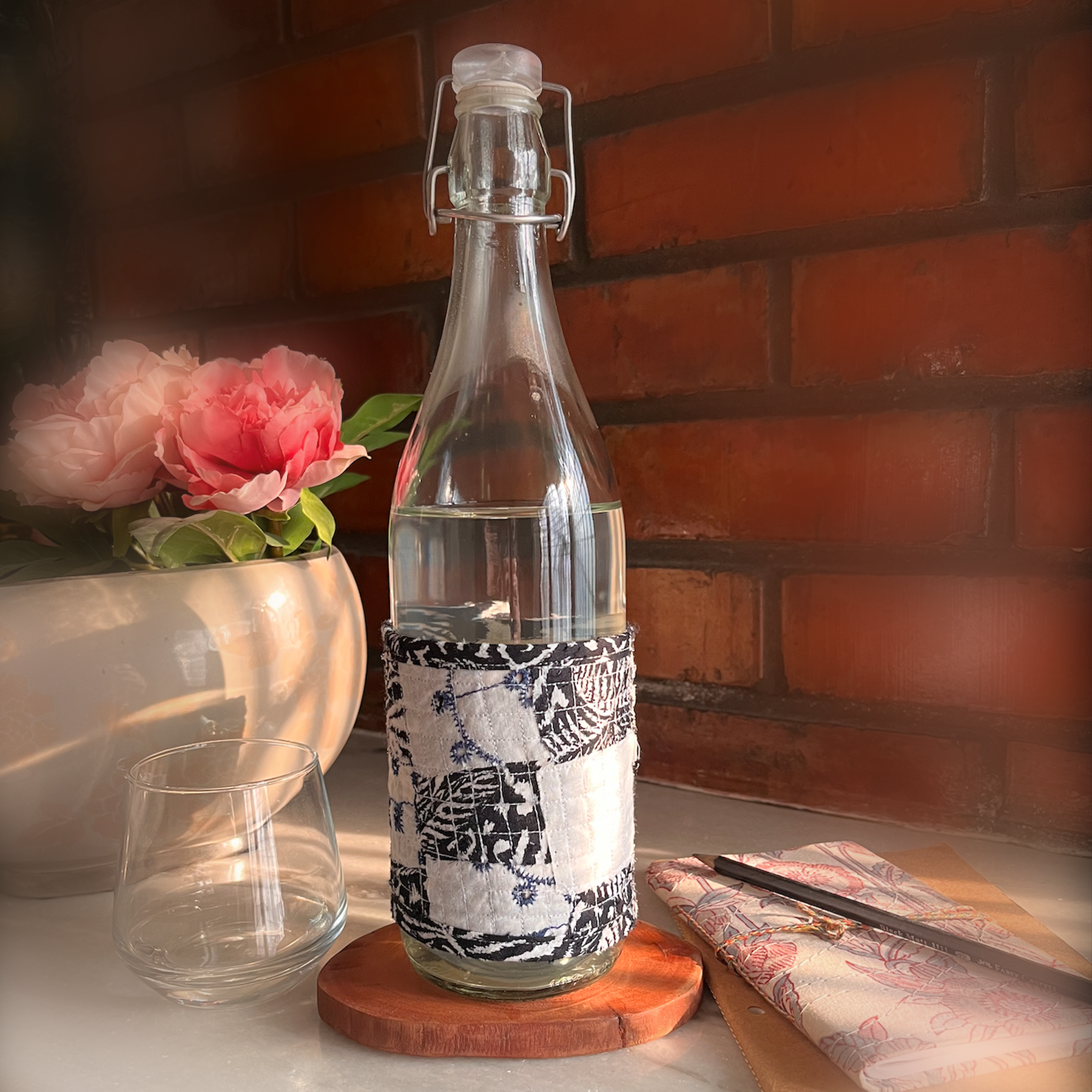 Shop eco-conscious bottle wrapper