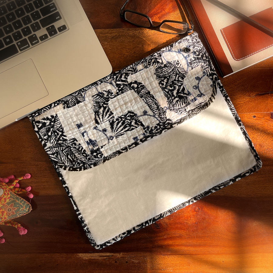 Laptop Sleeve (13.5" Screen)