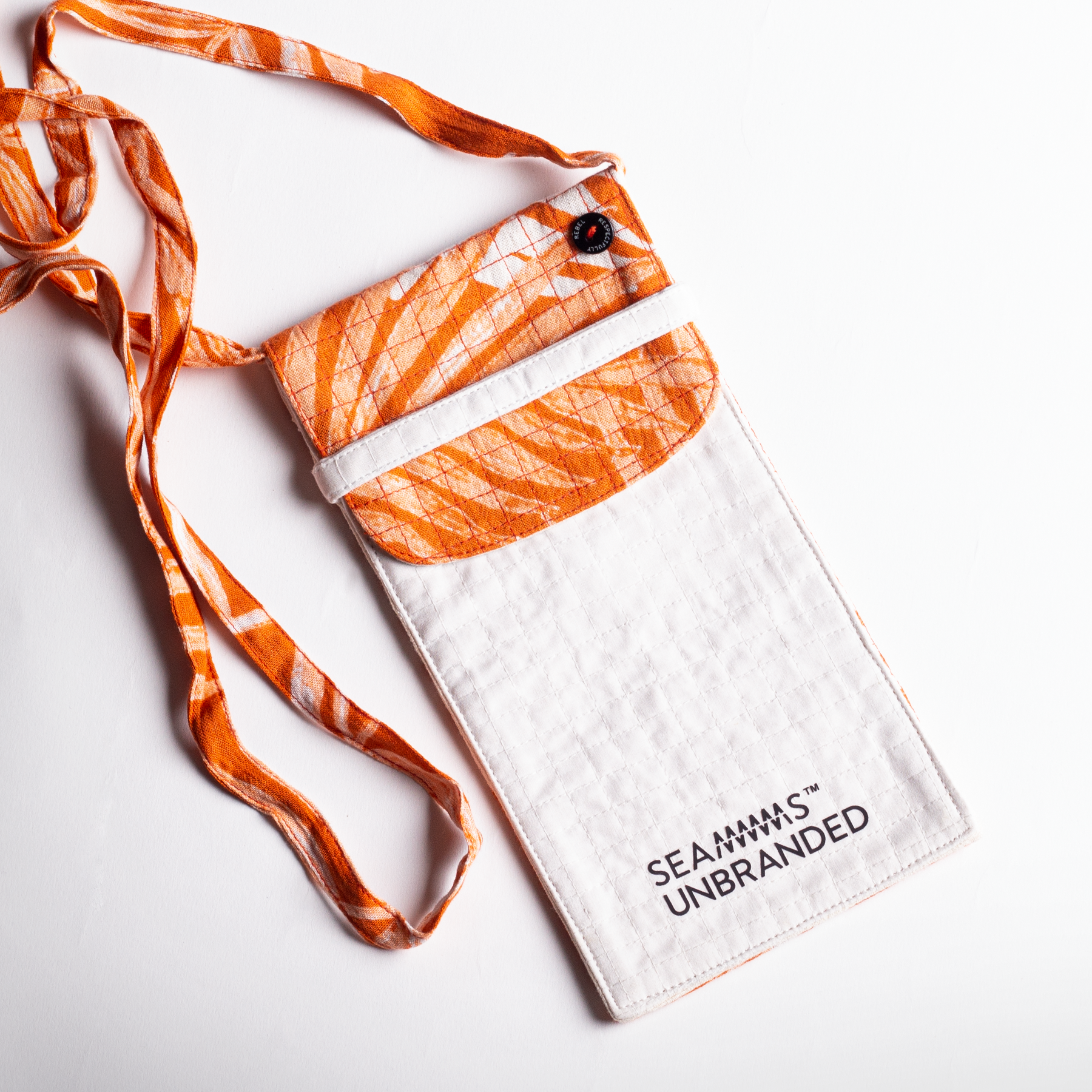 Buy sustainable mobile accessory