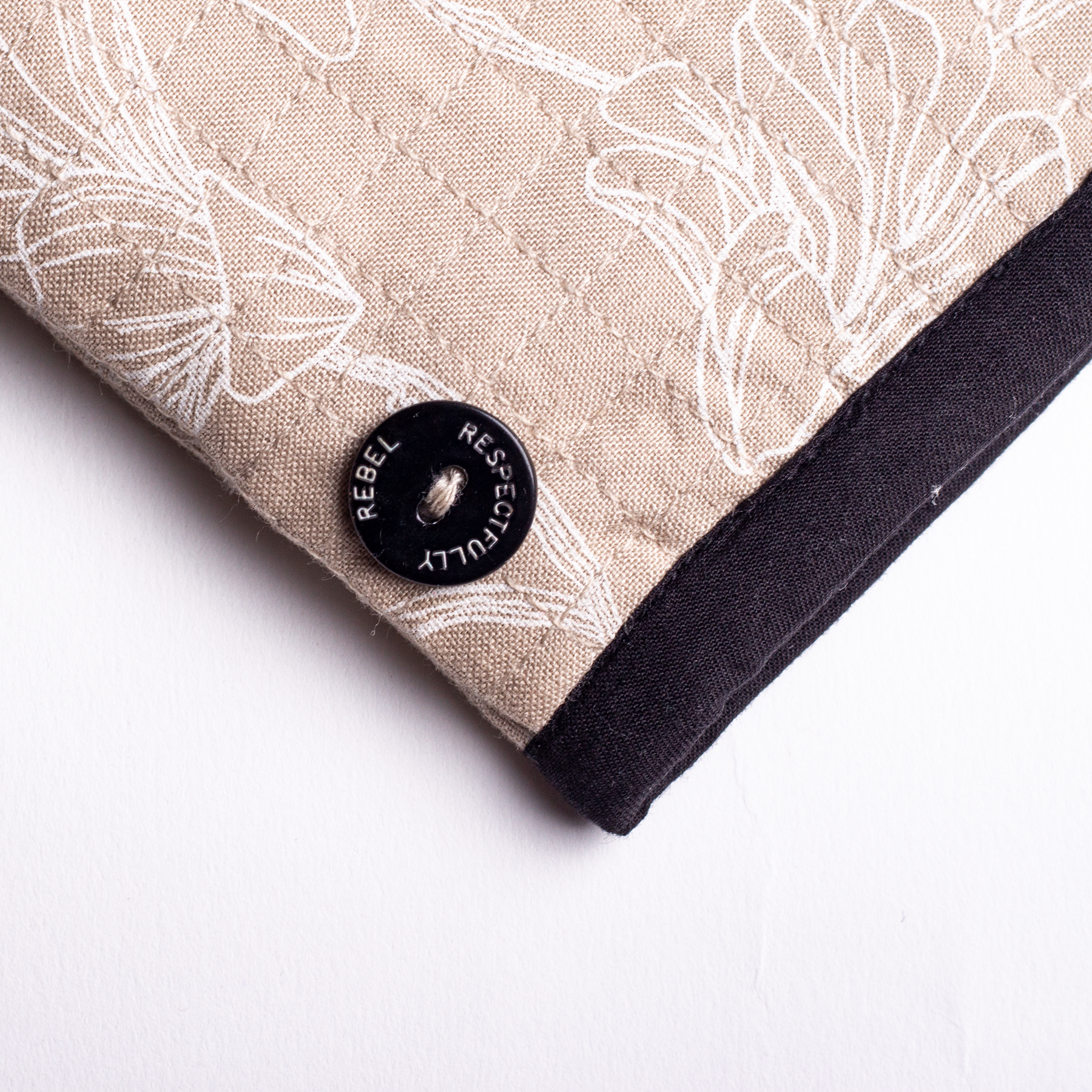 Shop Sustainable Oven Mitts Online