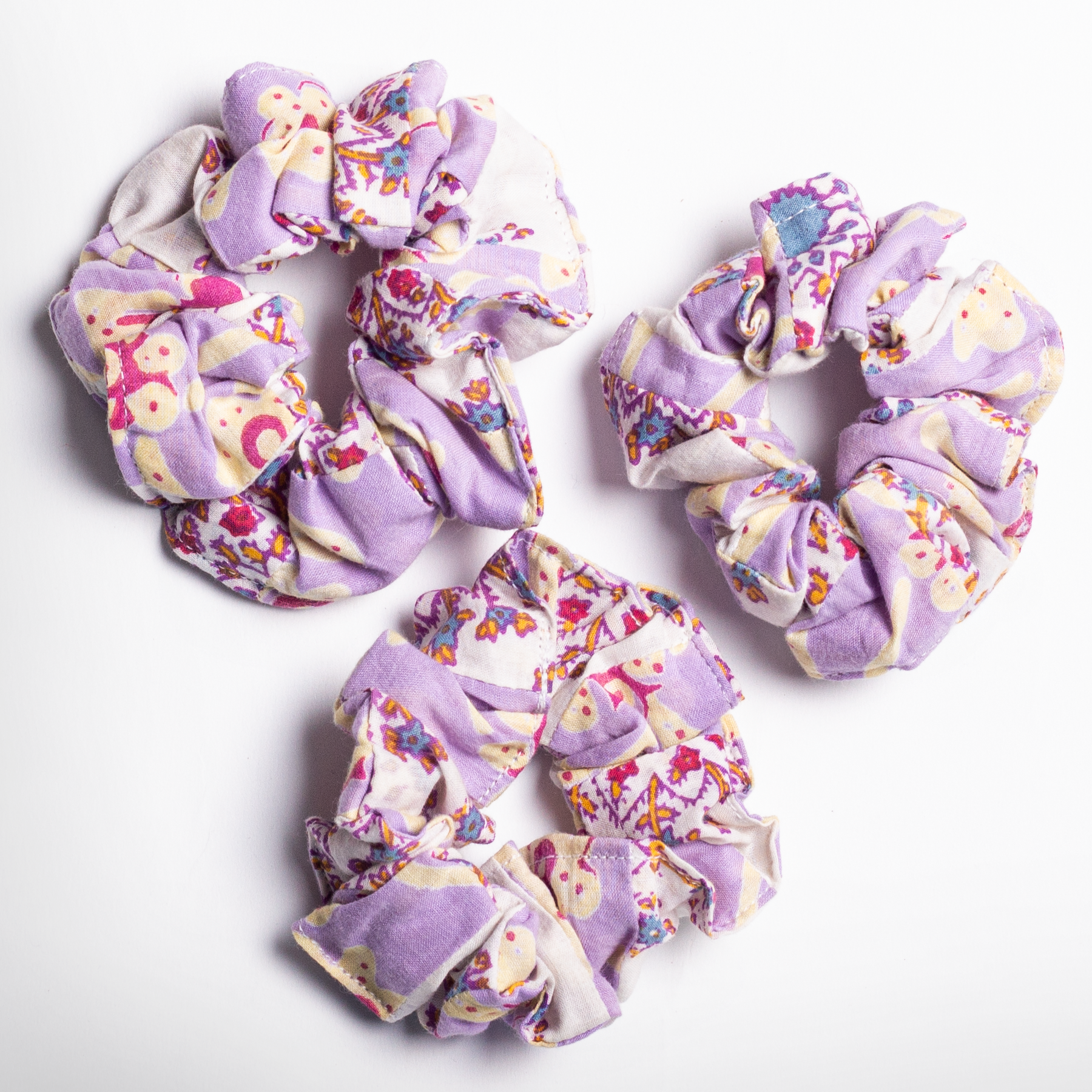Buy plastic-free hair scrunchie