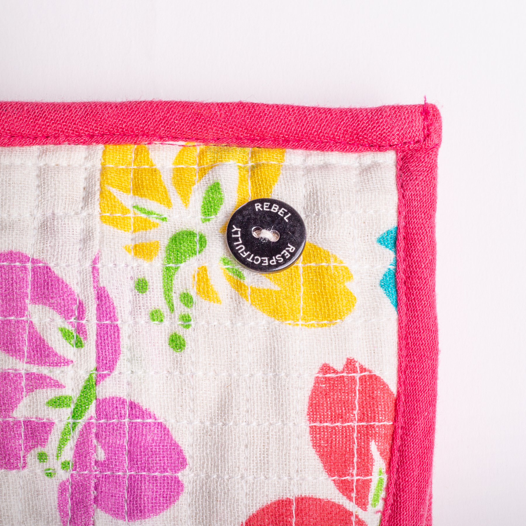 Buy upcycled fabric laptop pouch
